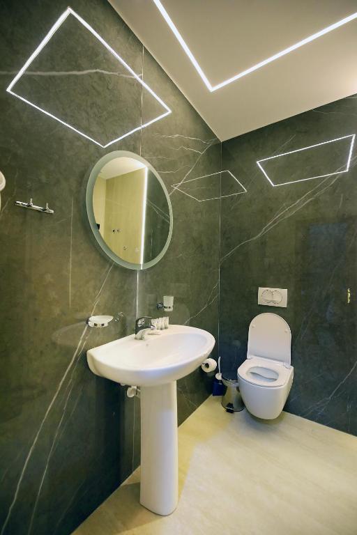Koupelna v ubytování Hotel Erjuma