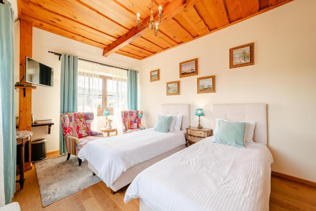 Postel nebo postele na pokoji v ubytování RetroHouse - wypoczynek dla dorosłych, B&B