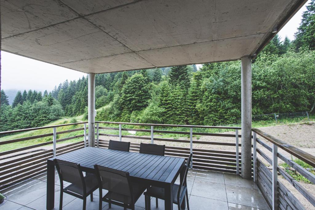 Balkón nebo terasa v ubytování Appartements Les Vosges