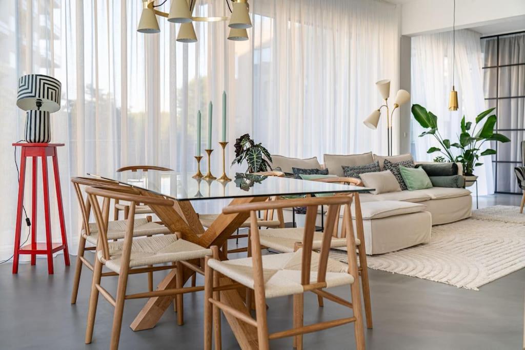 Curated visual reference: Visual Reference: Scandinavian Premium Atelier
