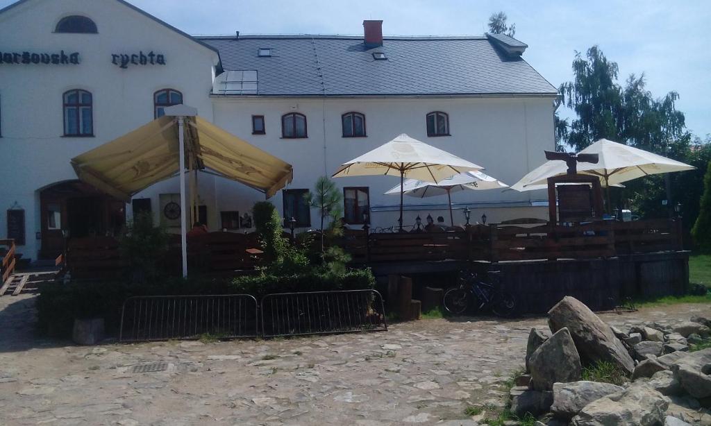 Budova, kde se hotel nachází