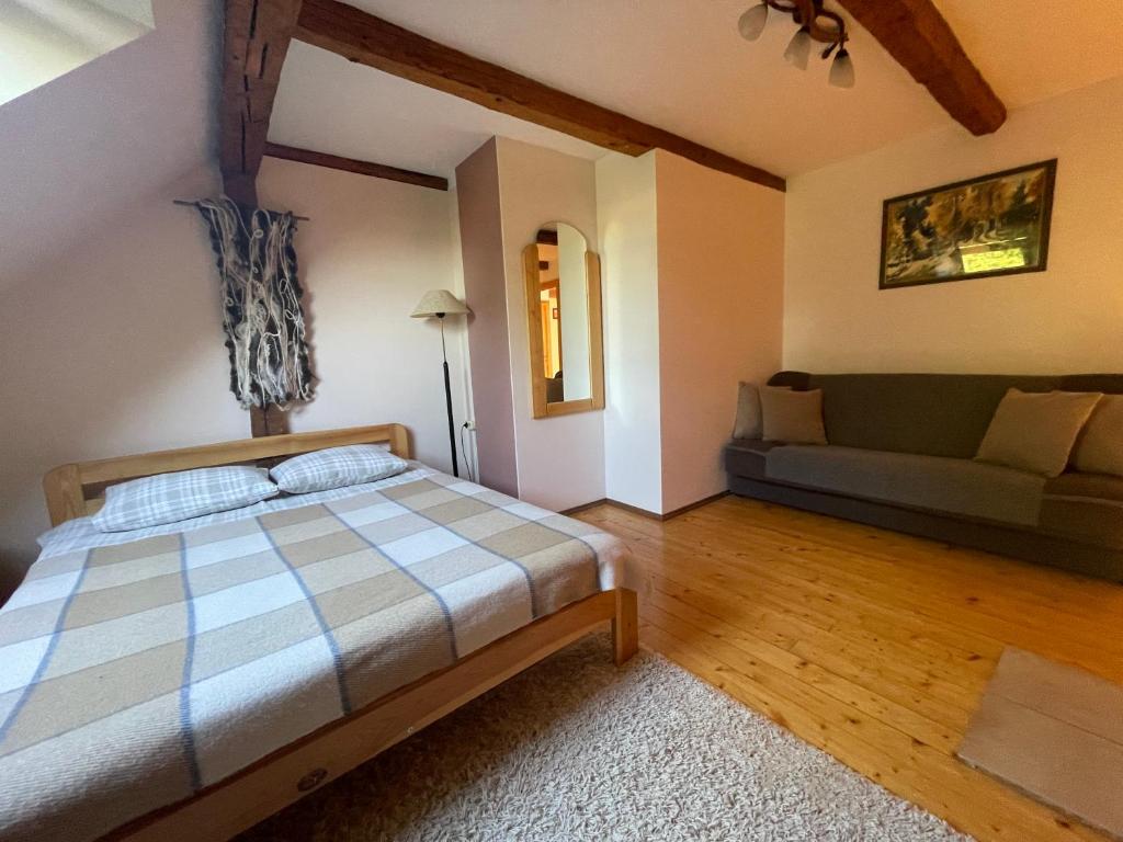 Postel nebo postele na pokoji v ubytování Viesu nams Vijas