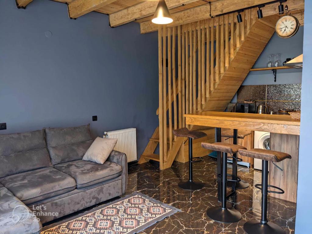 Posezení v ubytování Kazbegi Cottage Memo