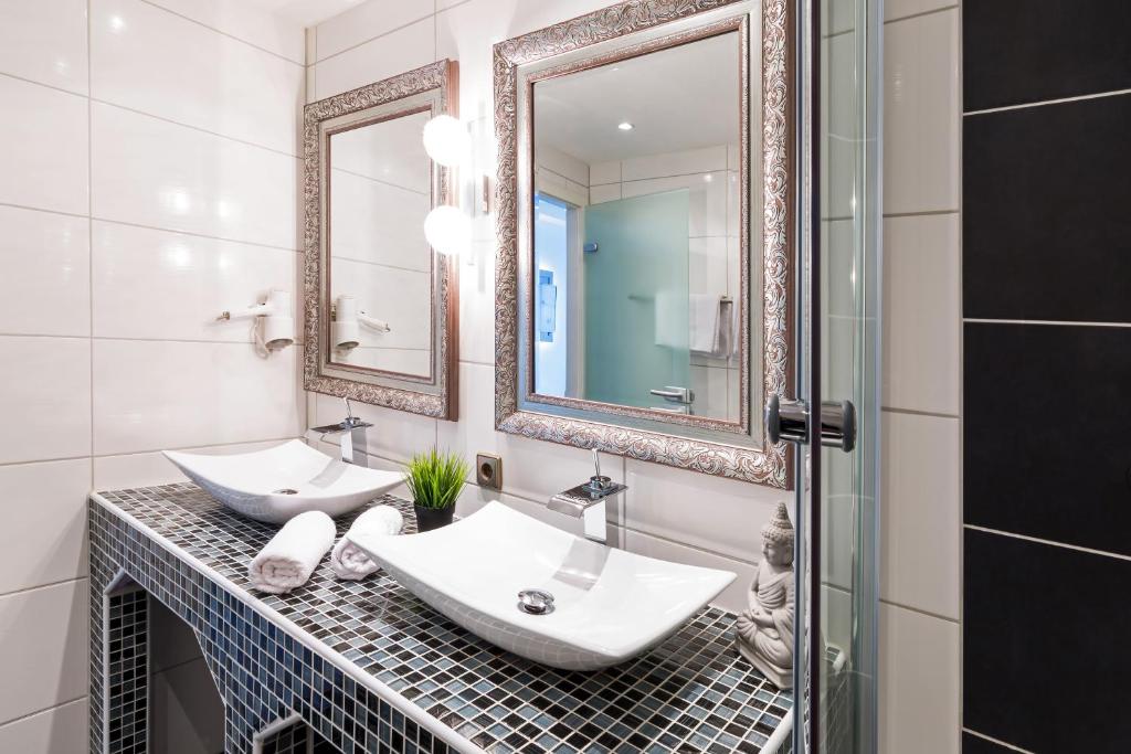 Koupelna v ubytování Bavaria Hotel Münchner Hof Superior