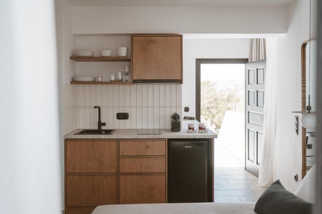 Kuchyň nebo kuchyňský kout v ubytování Kalea Luxury Villas