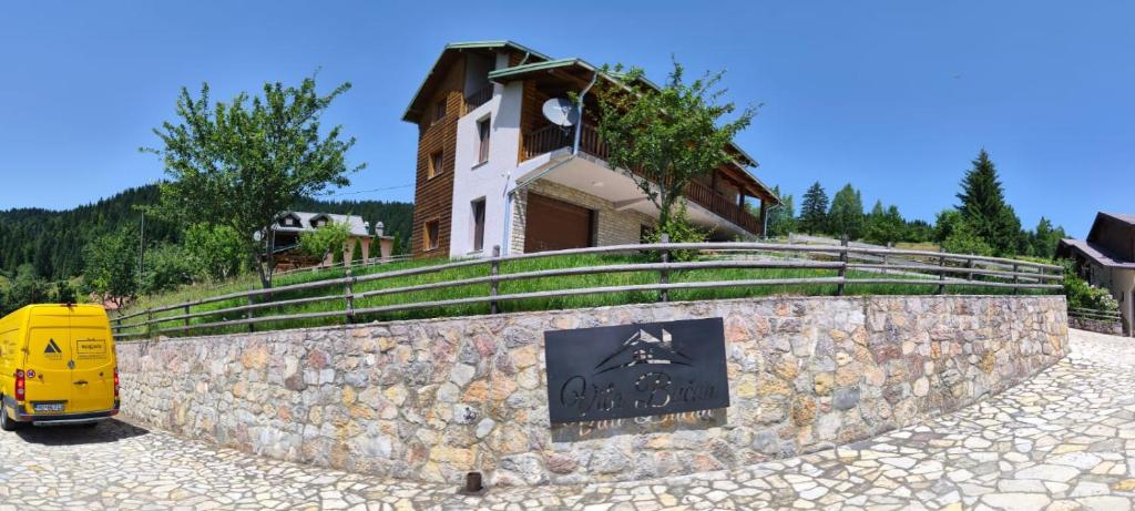 Budova, kde se vila nachází