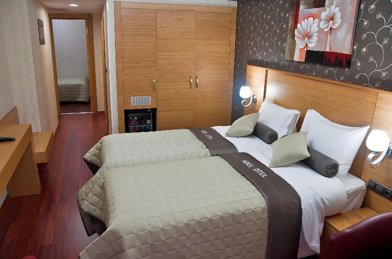 Abel Hotel - Standard Triple Room