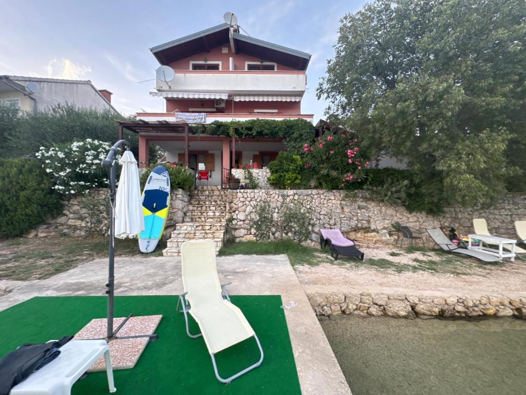 Misho Apartments - Housity