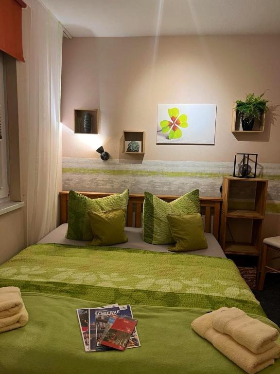 Postel nebo postele na pokoji v ubytování Pension Mühlhahn