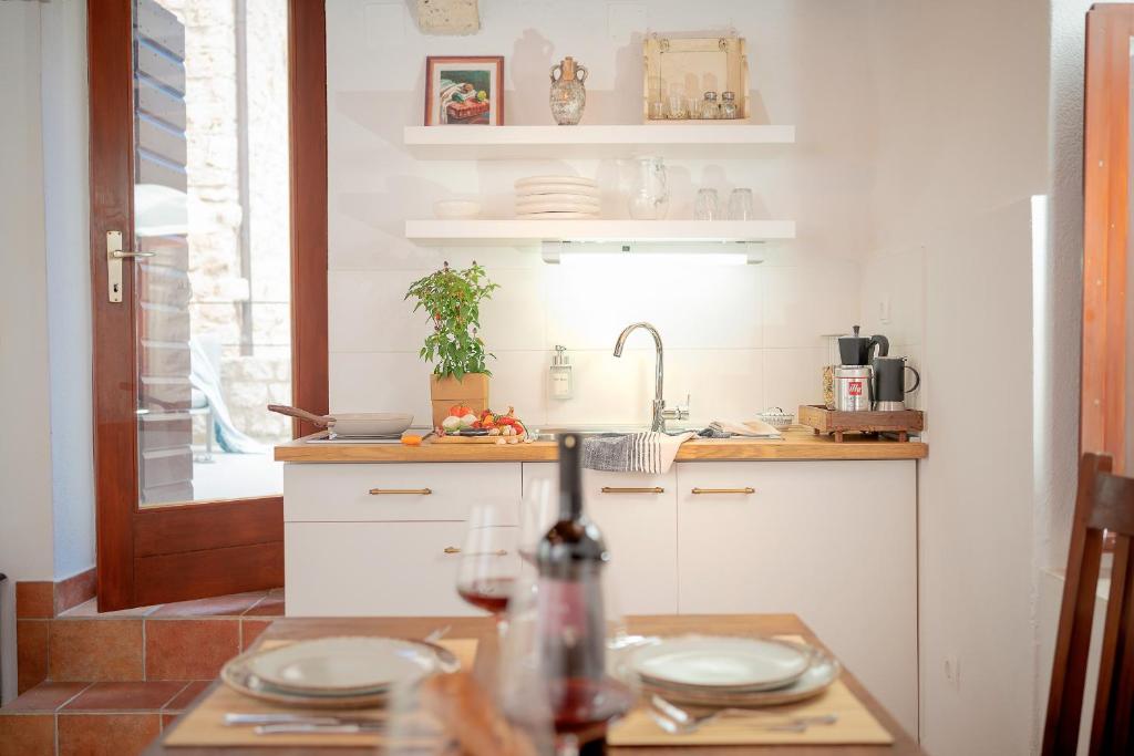 Kuchyň nebo kuchyňský kout v ubytování Casa Marlonito
