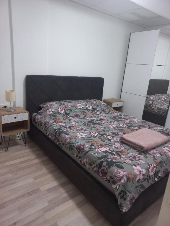 Postel nebo postele na pokoji v ubytování Anastasija Lux 3