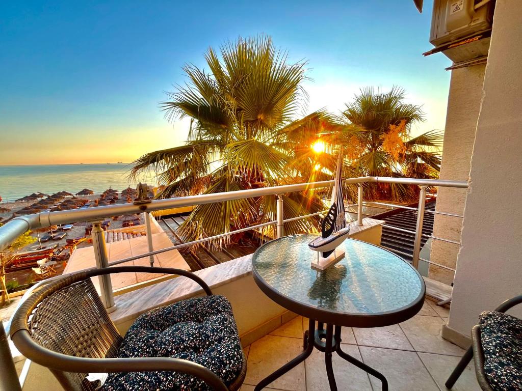 Super Seaview Apartment