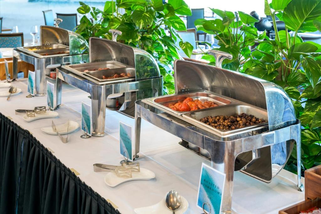 Noah's On the Beach - Resim 19