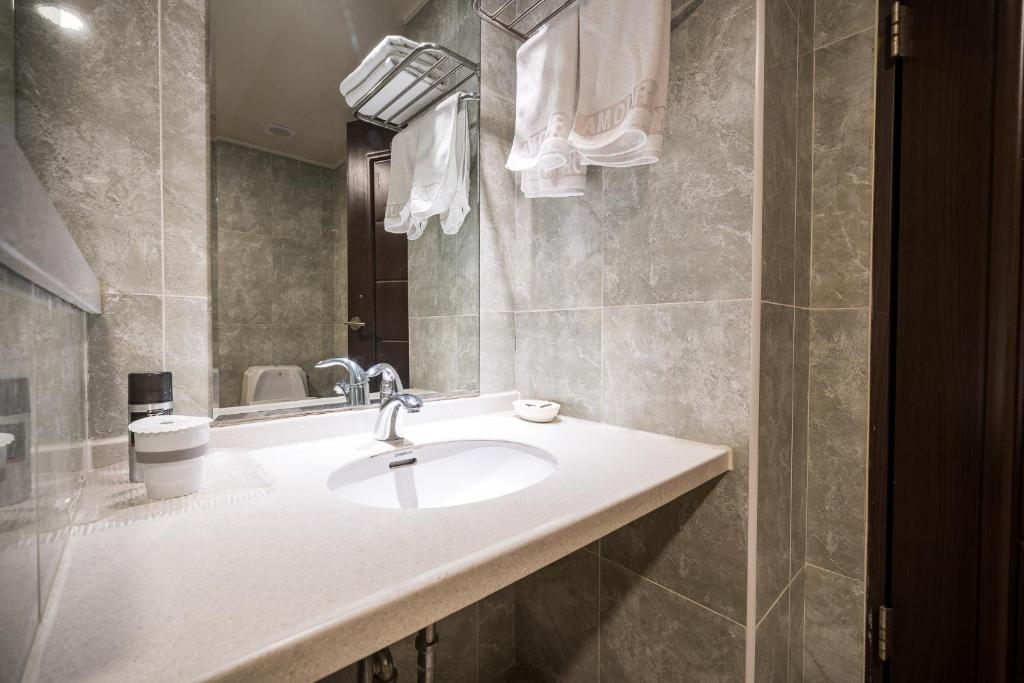 Koupelna v ubytování Amour Hotel