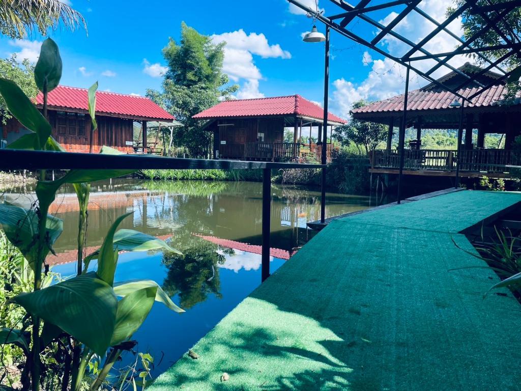 บ้านสวนวิวทุ่ง - Camera Quadruplo Economica Con Bagno In Comune
