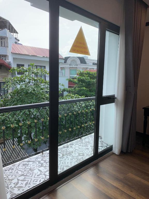 Phòng cho 3 người có Ban Công