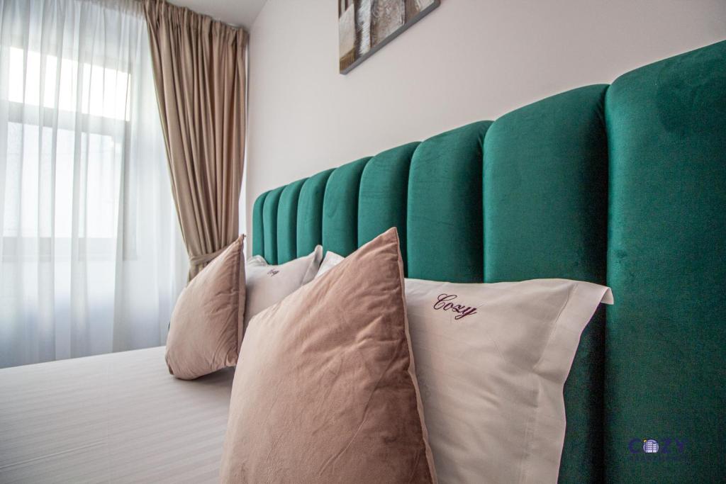 Cozy Brand New Boutique ApartHotel Brasov - Resim 44