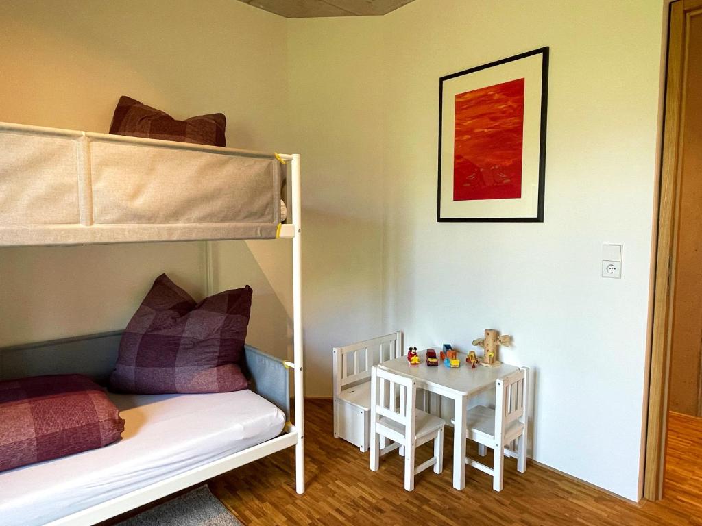 Postel nebo postele na pokoji v ubytování Ferienwohnung Grüner Ausblick