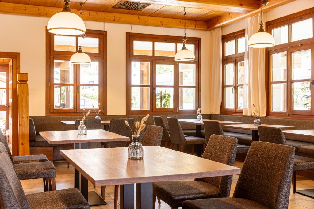 Ein Sitzbereich in der Unterkunft Bergresort Gerlitzen by ALPS RESORTS