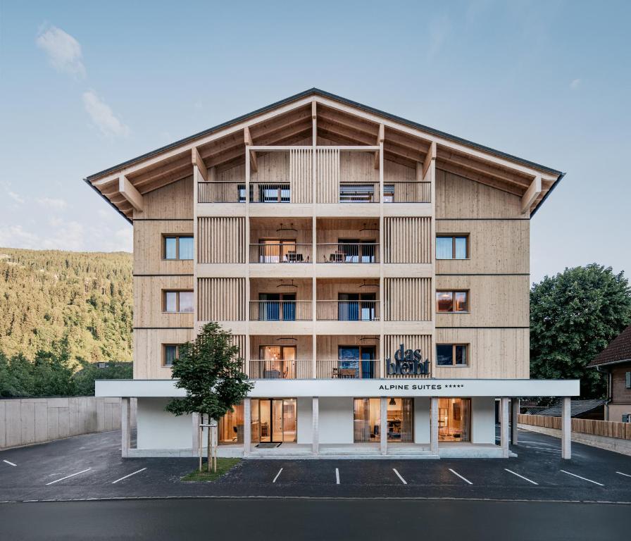 Budova, kde se aparthotel nachází