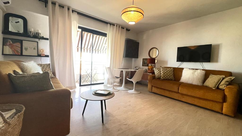 Posezení v ubytování Studio Vue Mer - terrasse - parking - plage
