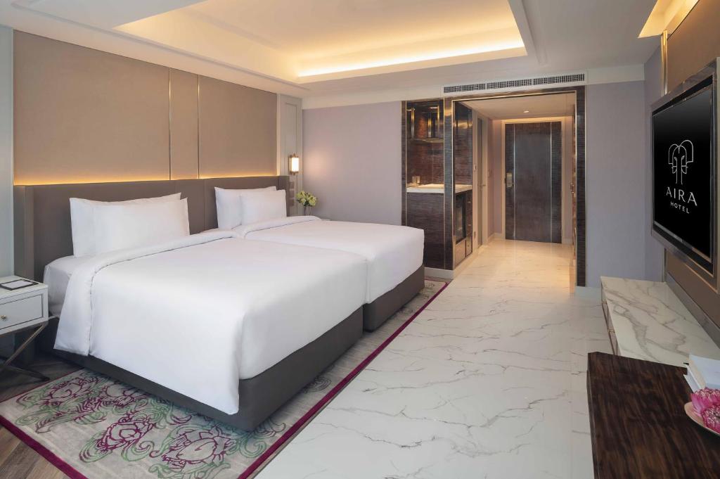 Aira Hotel Bangkok Sukhumvit 11 - Premier Twin Room