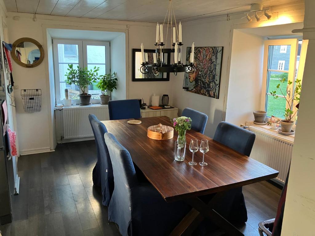 Posezení v ubytování Isomegård Väte Gotland