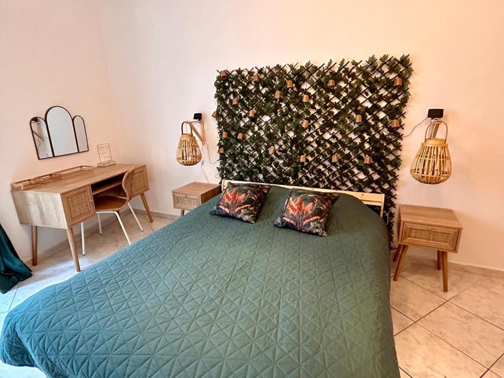 Ένα ή περισσότερα κρεβάτια σε δωμάτιο στο Appartement Cosy au coeur de l'Italie