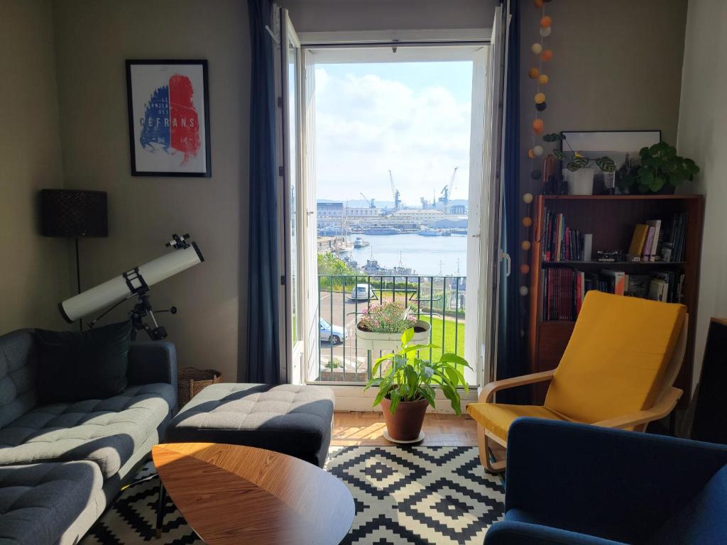 Photo de la galerie de l'établissement Grand appartement vue mer, à Brest
