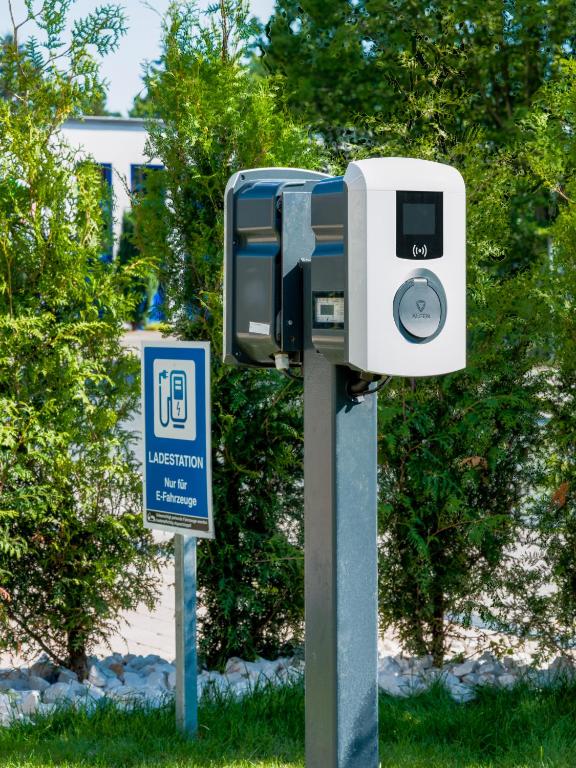 Hannover - PHIL & MAX Hotels und Apartments Messe - Resim 26