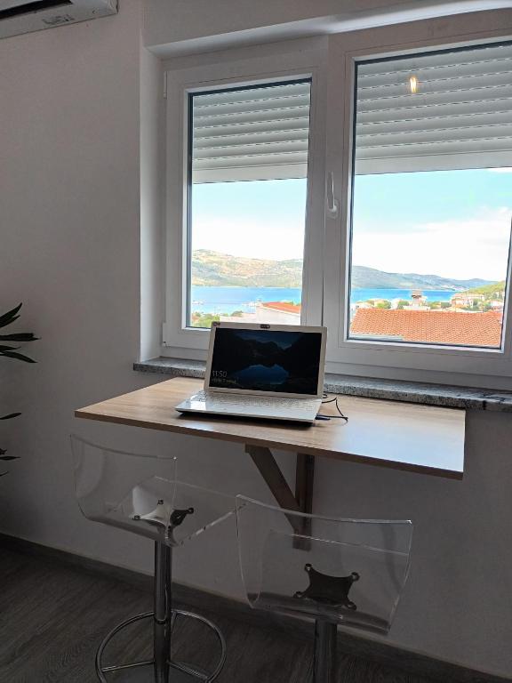 TV a/nebo společenská místnost v ubytování Apartment Adriana