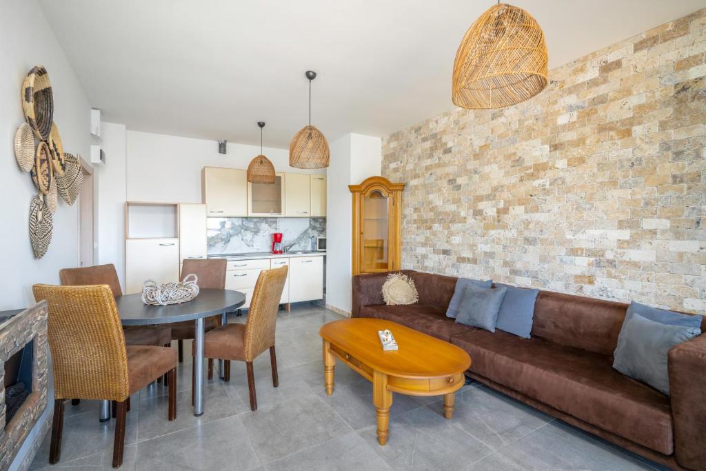 Imagen de la galería de Sea Side Apart, en Sinemorets