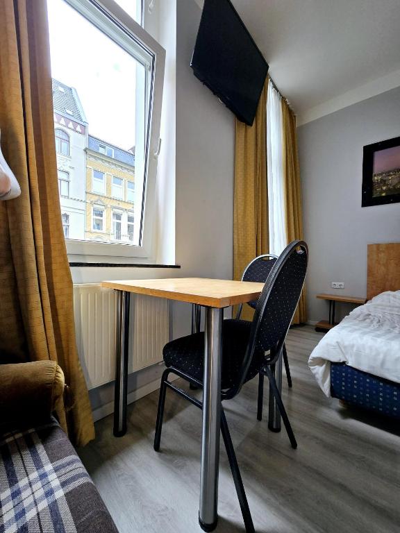 City Hotel Storch - Resim 9