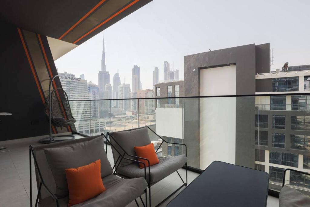Фотография из галереи Stunning 1 bedroom in Binghatti, Burj Khalifa view в Дубае