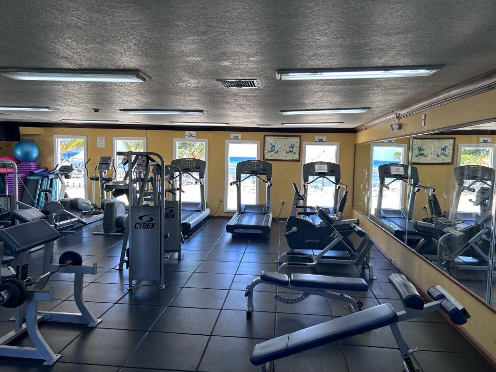 Fitness centrum a/nebo fitness zařízení v ubytování Catalonia Montego Bay - All Inclusive
