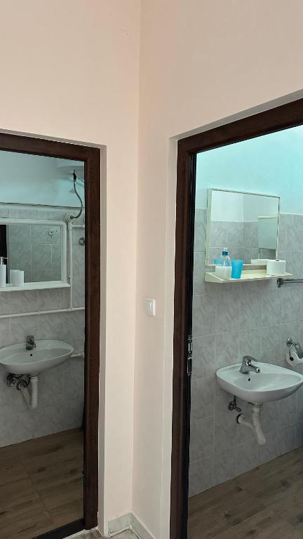 Villa Oaza - Budget Triple Room