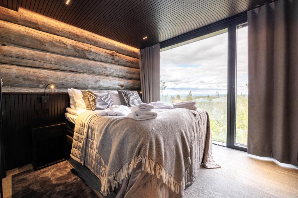 Кровать или кровати в номере Luxury Villa Utsun Otso inc Hot Tub