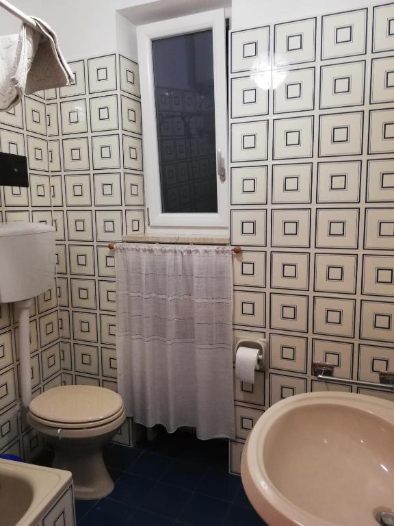Koupelna v ubytování La casa del Capitano, l'uomo e il mare ...