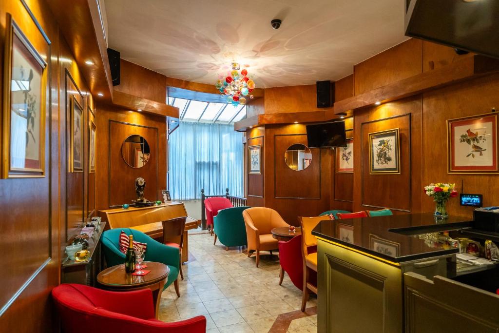 Hotel La Place - Resim 25