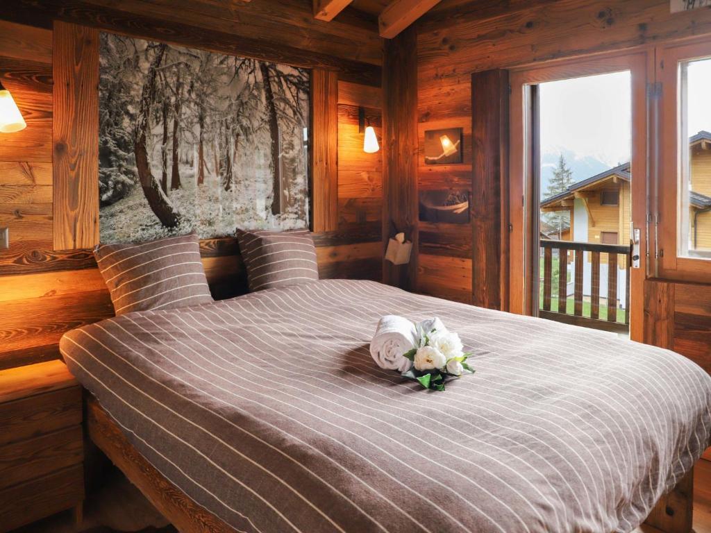 Postel nebo postele na pokoji v ubytování Apartment Praz 11 by Interhome