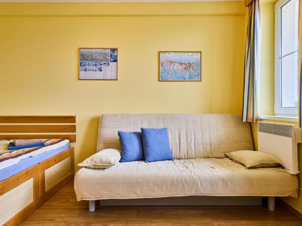 Postel nebo postele na pokoji v ubytování Apartment Horní Mísečky-1 by Interhome