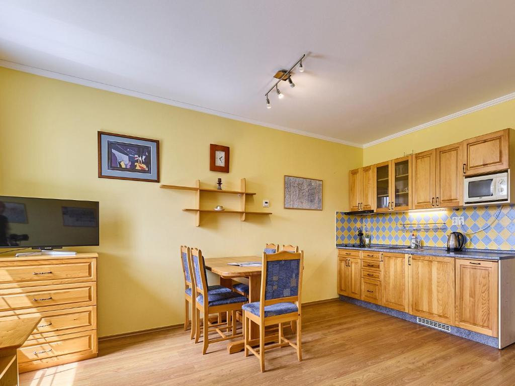 Kuchyň nebo kuchyňský kout v ubytování Apartment Horní Mísečky-1 by Interhome
