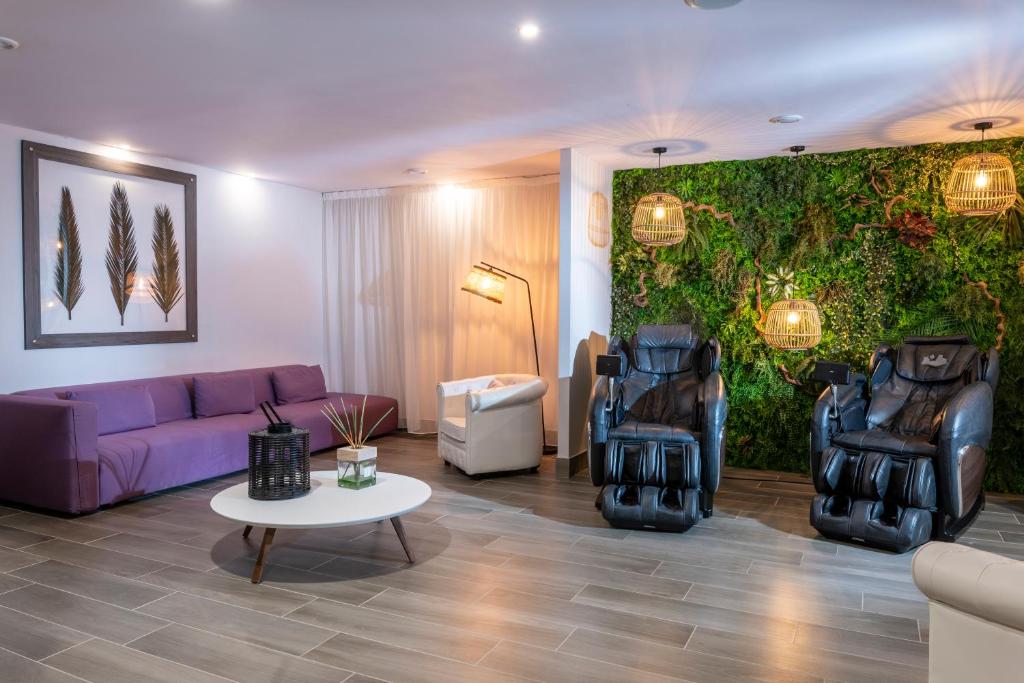 Posezení v ubytování Hôtel Kastel - Relais Thalasso & Spa