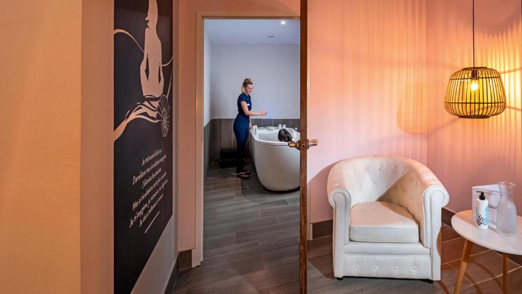 Posezení v ubytování Hôtel Kastel - Relais Thalasso & Spa