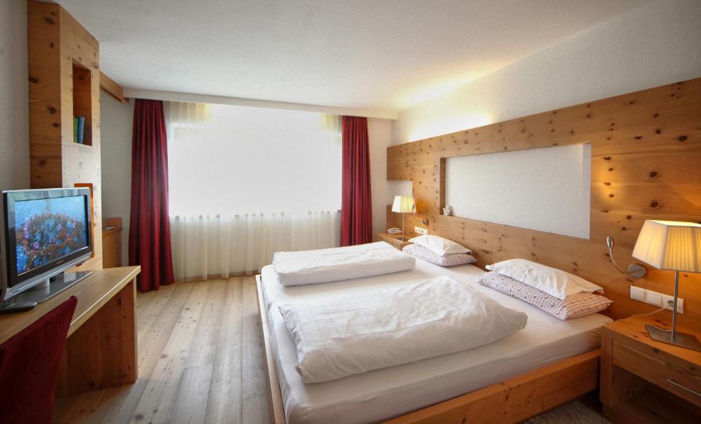 Alpine Hotel Ciasa Lara - Deluxe Doppelzimmer Mit Balkon