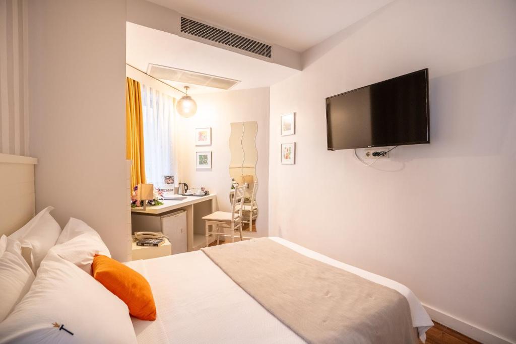 Tiara Buyukada - Standard Double Room
