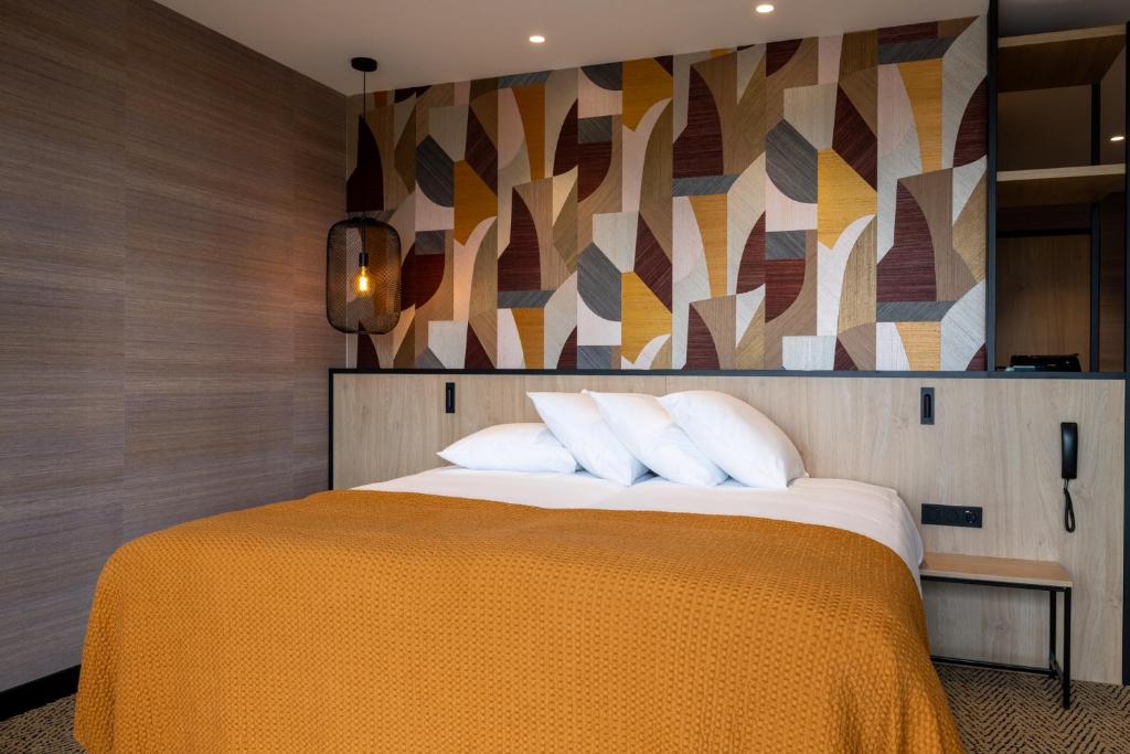 Van der Valk Hotel Emmen - Deluxe Double Room