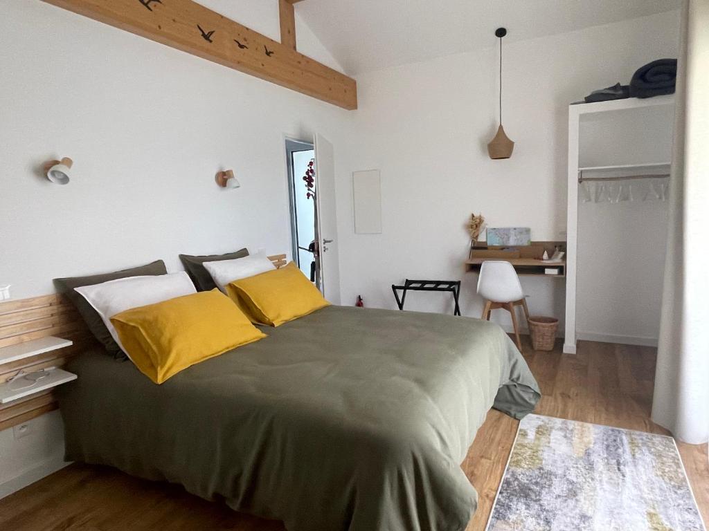HARITZAGA chambre d'hôte terrasse & jardin privé - Habitación Doble