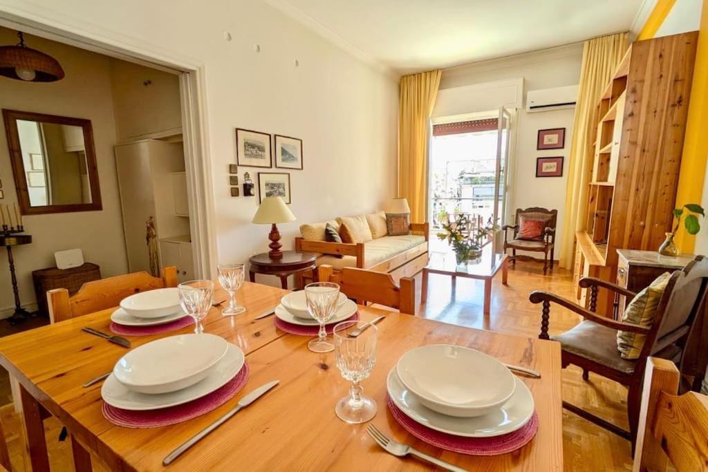 Bright Top-Floor Apartment - 2 Terraces - Αbove metro