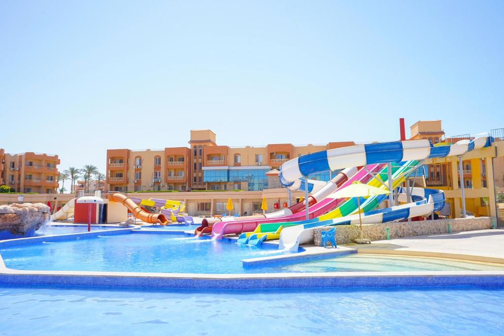 Bazén v ubytování Nozha Beach - Ras Sudr nebo v jeho okolí